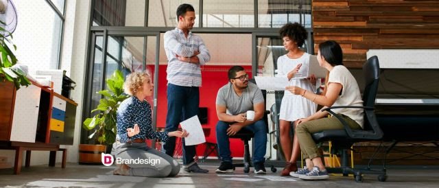 En los tiempos que corren, resulta realmente complicado abrirse hueco en el mundo empresarial. Por ello, cada vez son más los jóvenes que deciden sumergirse en la aventura de crear una startup y verter sus ideas a un mercado, en el que existe una gran competencia, en búsqueda de un cazador de talentos.