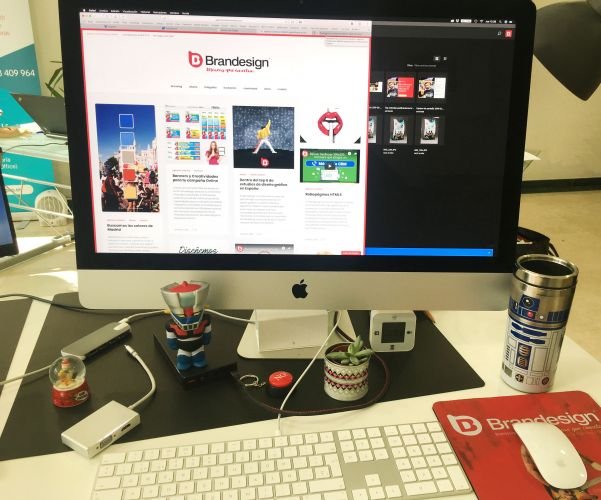 Fotos de las Oficinas y del equipo que integran Brandesign agencia creativa y Branding