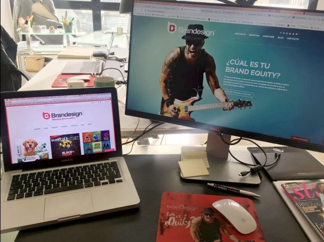 Oficinas del estudio Brandesign es una agencia creativa especializada en Branding
