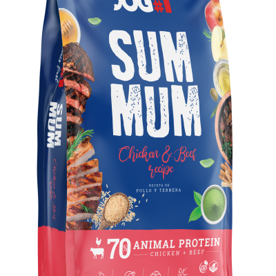 Diseño gráfico de los sacos de packaging para el pienso alimento para perros súmmum agencia de branding y diseño brandesign