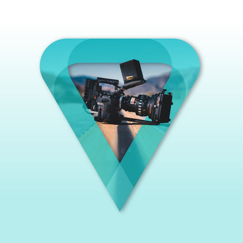 Aplicativos del branding sobre piezas de comunicación